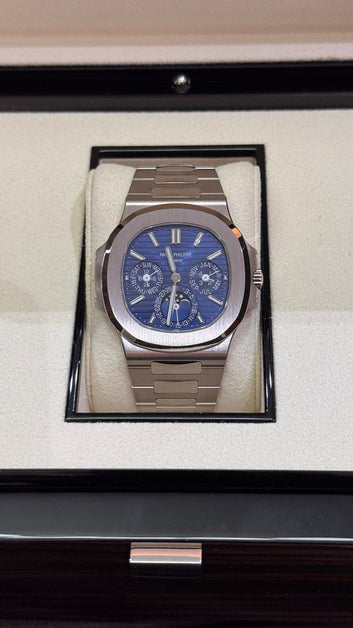Patek Philippe | Nautilus - Free & Fast UAE Shipping