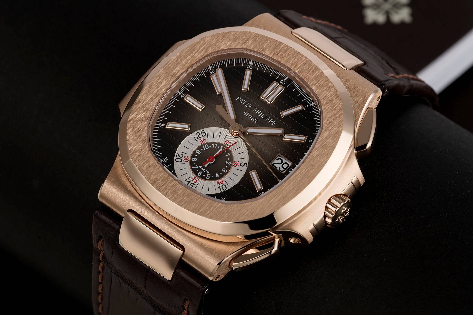 Patek Philippe | Nautilus - Free & Fast UAE Shipping